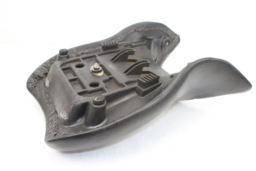 photo de SELLE AVANT SUZUKI TLS TL S 1000 (1997 - 2001) - Détail de la pièce
