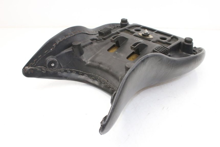 photo de SELLE AVANT SUZUKI TLS TL S 1000 (1997 - 2001) - État de surface