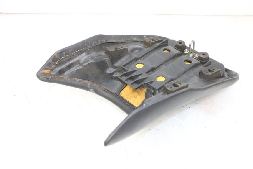 photo de SELLE AVANT DAELIM VJ ROADWIN FI 125 (2008 - 2017) - Gros plan technique