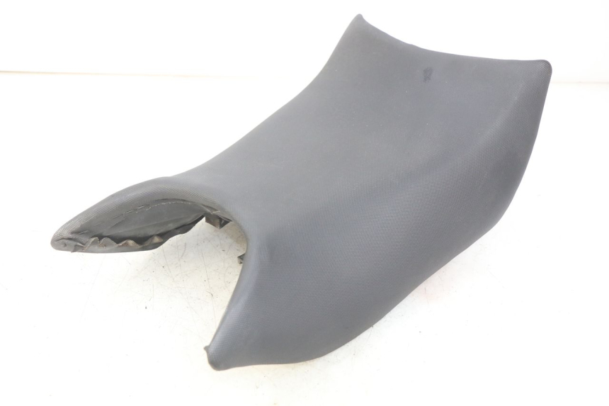 photo de SELLE AVANT SYM WOLF SB 125 (2011 - 2018) - Détail de la pièce