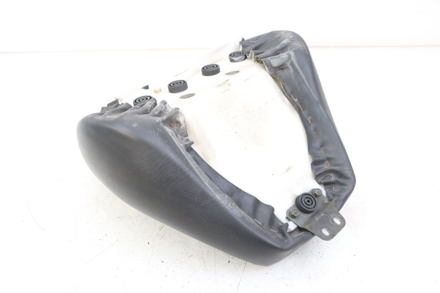 photo de SELLE AVANT YAMAHA XVS DRAG STAR DRAGSTAR 650 (1997 - 2007) - Zoom état d’usage