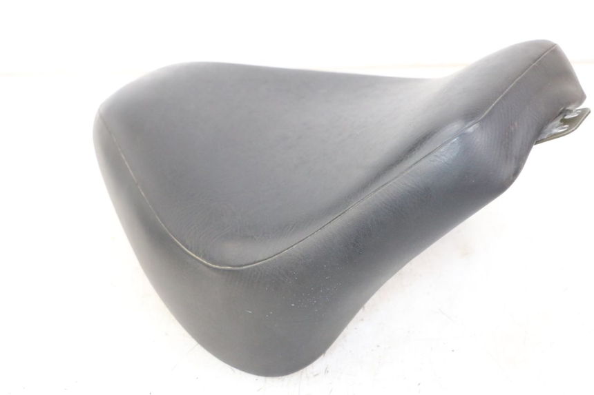 photo de SELLE AVANT YAMAHA XVS DRAG STAR DRAGSTAR 650 (1997 - 2007) - Points de fixation