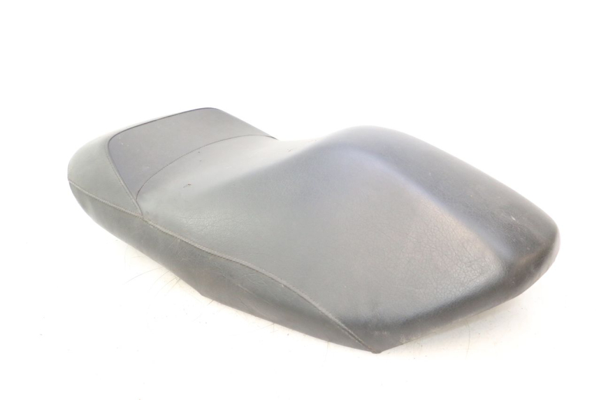 photo de SELLE AVANT YAMAHA YP MAJESTY 125 (1998 - 2001) - Vue rapprochée