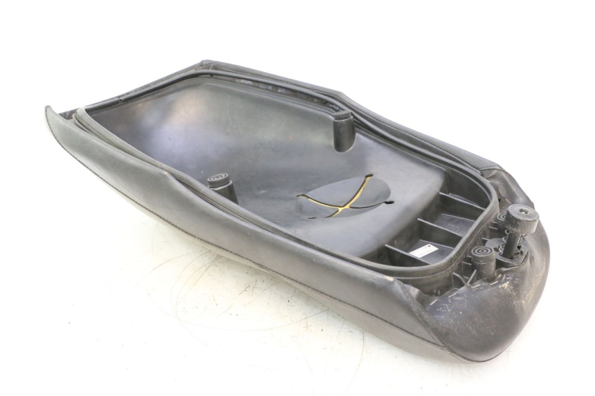 photo de SELLE AVANT YAMAHA YP MAJESTY 125 (1998 - 2001) - État de surface