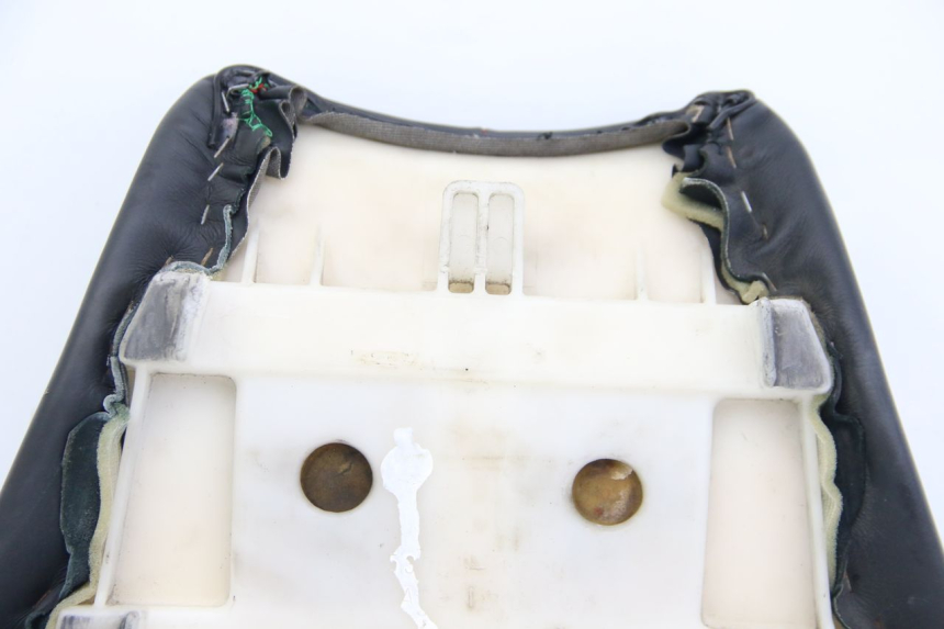 photo de SELLE AVANT KAWASAKI ZX-6R ZX6R 600 (1995 - 1997) - Marquages et références