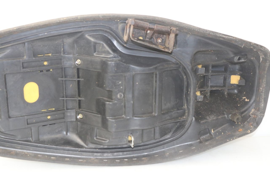 photo de SELLE JONWAY AZTRAL 125 (2008 - 2017) - Détails caractéristiques