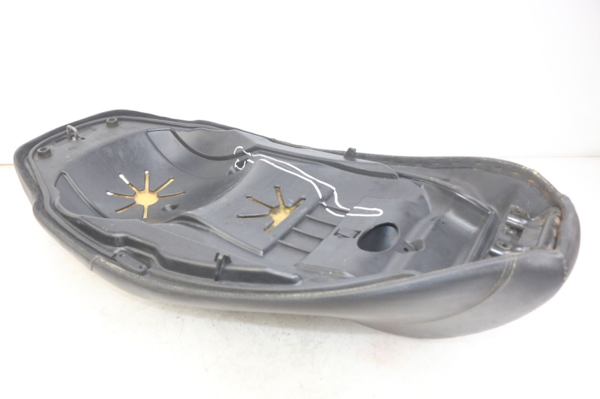 photo de SELLE PIAGGIO BEVERLY 125 (2010 - 2015) - Zoom composants