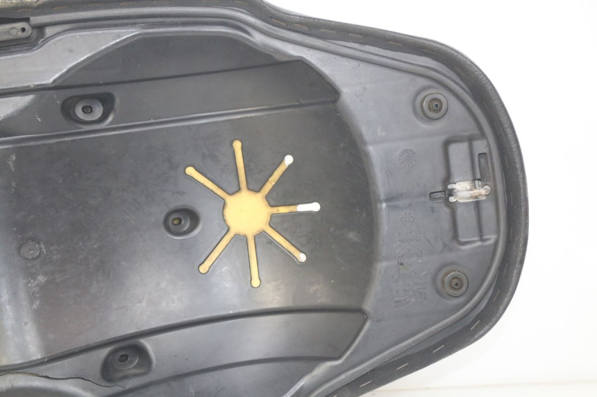 photo de SELLE PIAGGIO BEVERLY 125 (2010 - 2015) - Focus structure