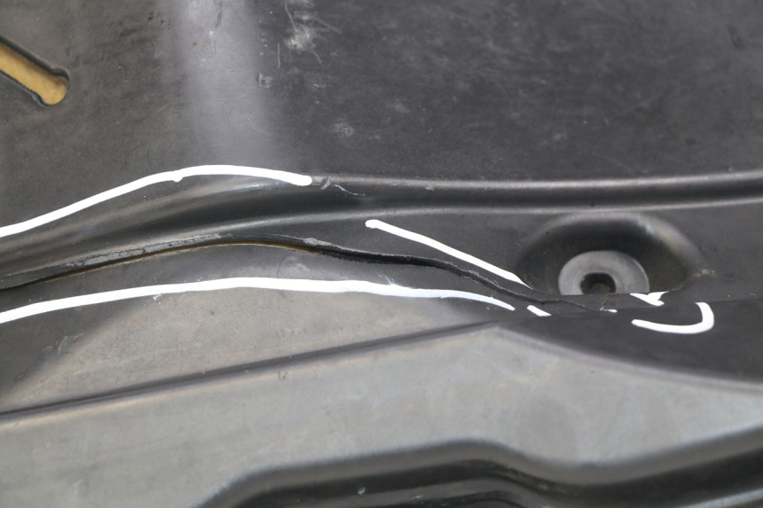 photo de SELLE PIAGGIO BEVERLY 125 (2010 - 2015) - Marquages et références