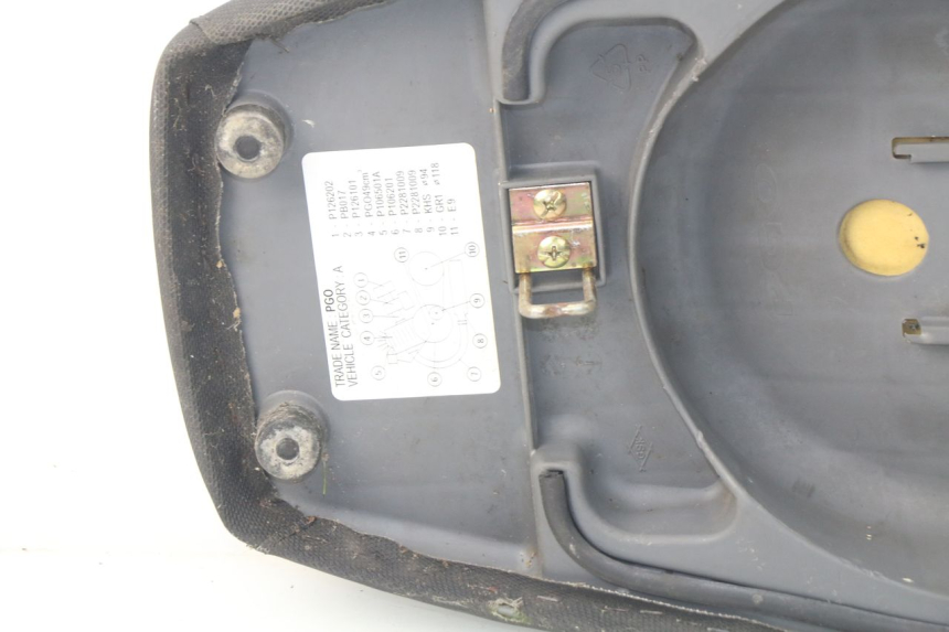 photo de SELLE PGO BIG MAX 50 (2001 - 2009) - Détails caractéristiques