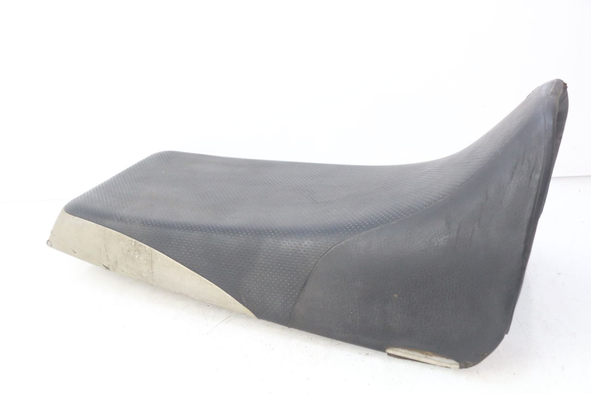 photo de SELLE YAMAHA BLASTER 200 (1987 - 2002) - Marquages et références