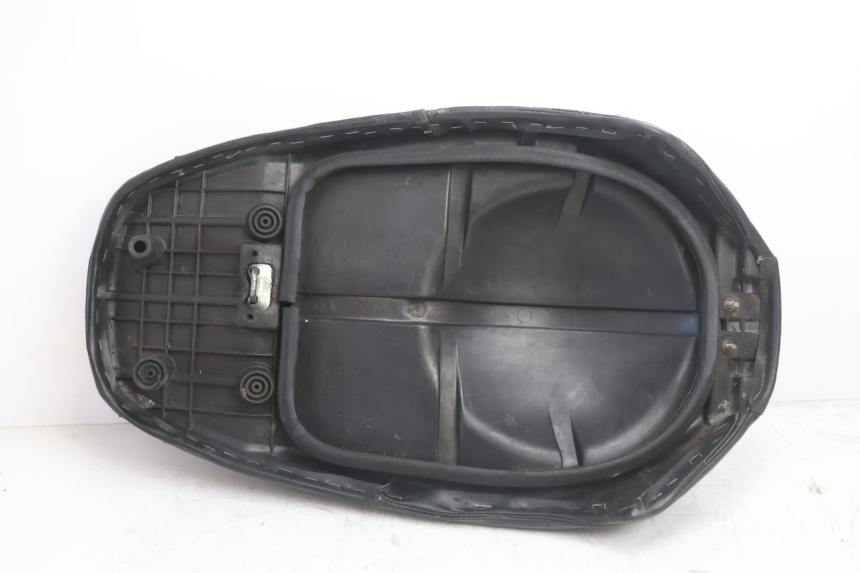 photo de SELLE MBK BOOSTER ROCKET 50 (1995 - 1998) - Marquages et références