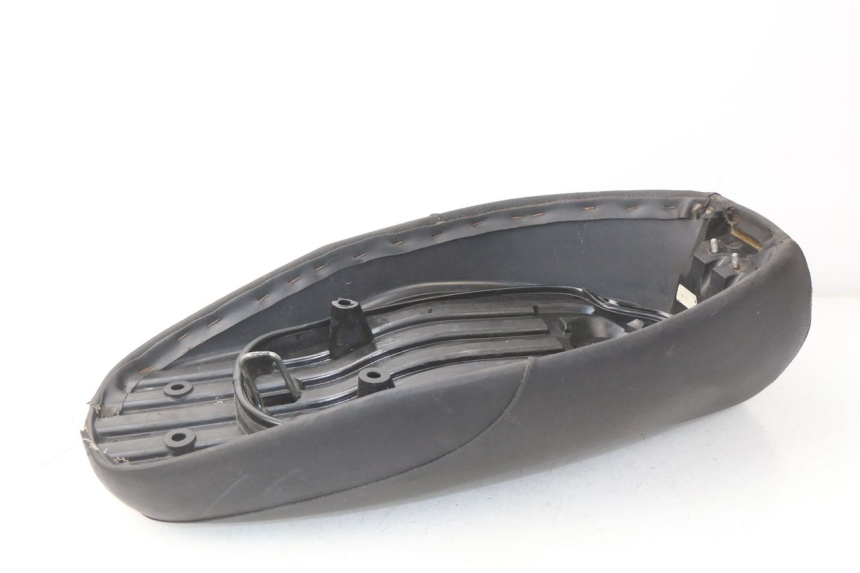 photo de SELLE MBK BOOSTER SPIRIT 50 (2004 - 2017) - État de surface