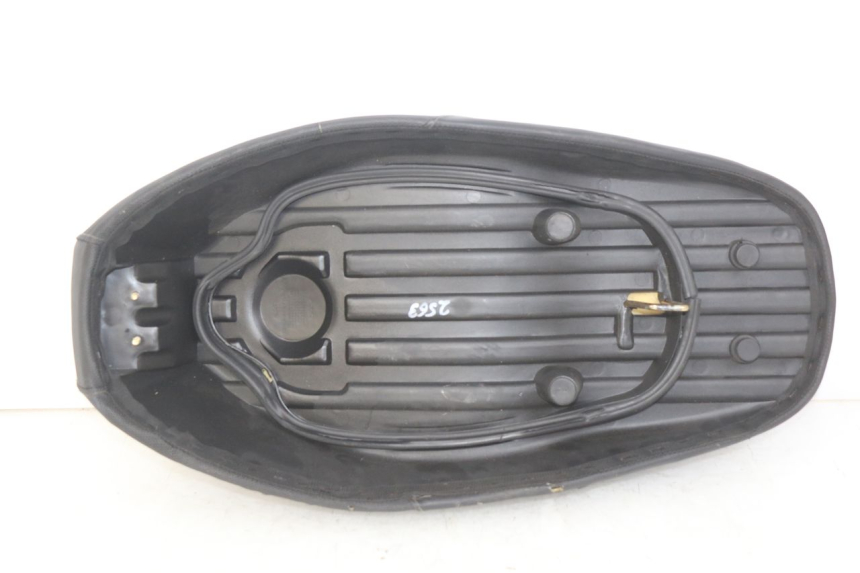 photo de SELLE MBK BOOSTER SPIRIT 50 (2004 - 2017) - Photo complémentaire