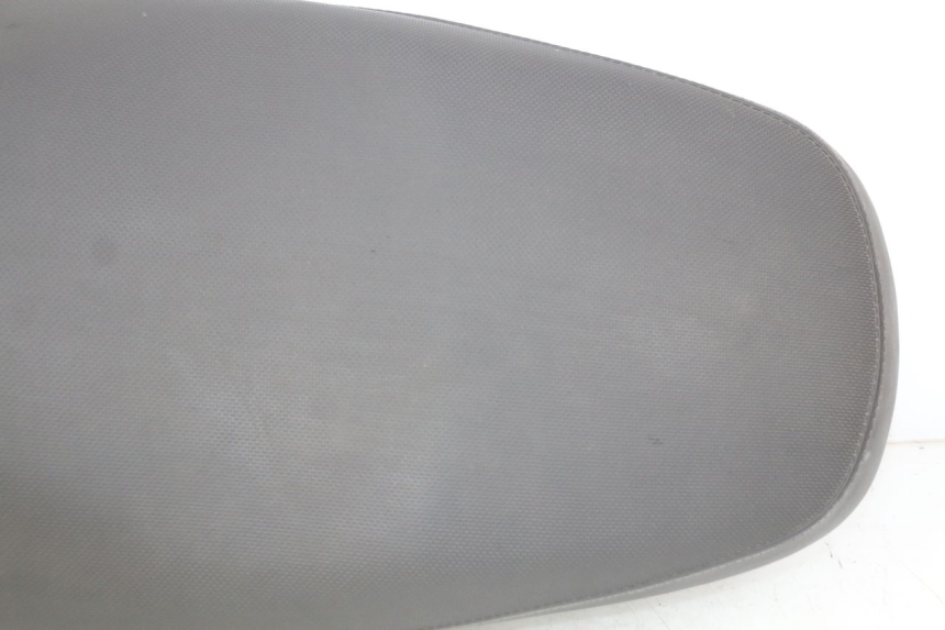 photo de SELLE MBK BOOSTER SPIRIT 50 (2004 - 2017) - Inspection visuelle