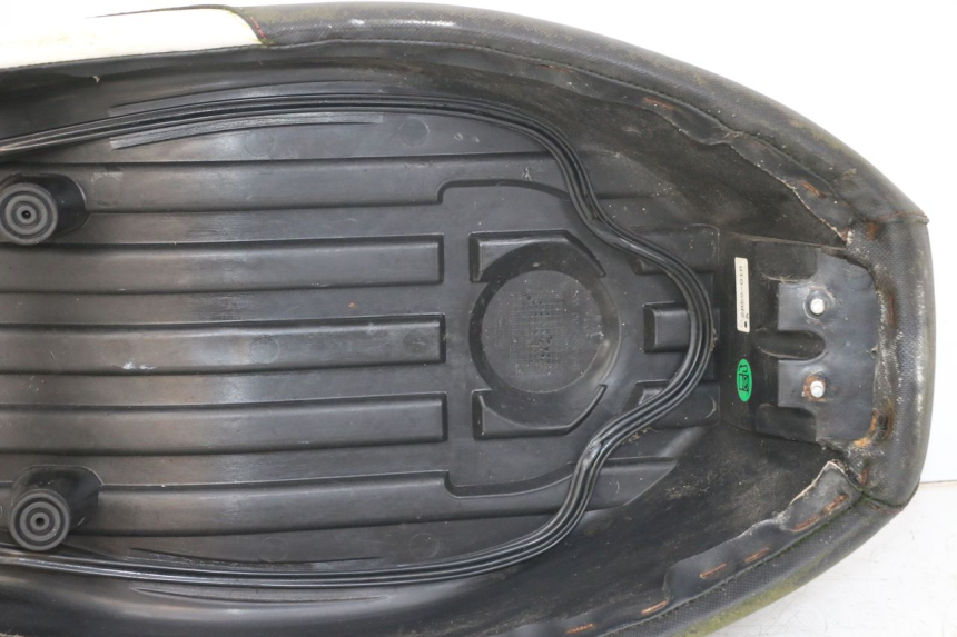 photo de SELLE MBK BOOSTER SPIRIT 50 (2004 - 2017) - Détails caractéristiques
