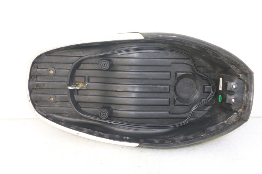 photo de SELLE MBK BOOSTER SPIRIT 50 (2004 - 2017) - Zoom composants