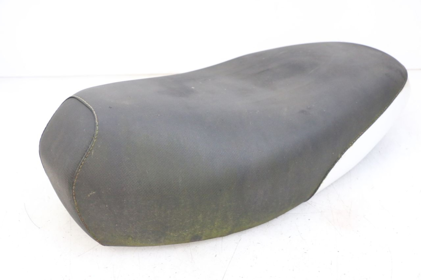 photo de SELLE MBK BOOSTER SPIRIT 50 (2004 - 2017) - Gros plan technique