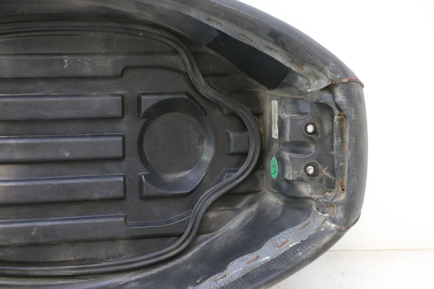 photo de SELLE MBK BOOSTER SPIRIT 50 (2004 - 2017) - Vue rapprochée