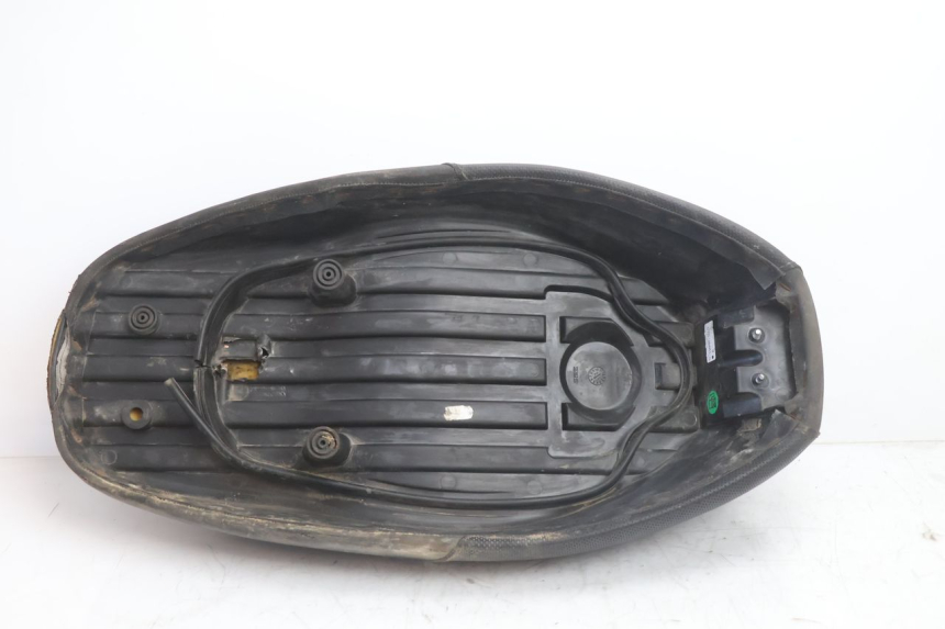 photo de SELLE MBK BOOSTER SPIRIT 50 (1996 - 1999) - Vue d’ensemble