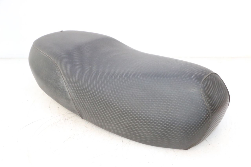 photo de SELLE MBK BOOSTER SPIRIT 50 (1999 - 2003) - Vue rapprochée