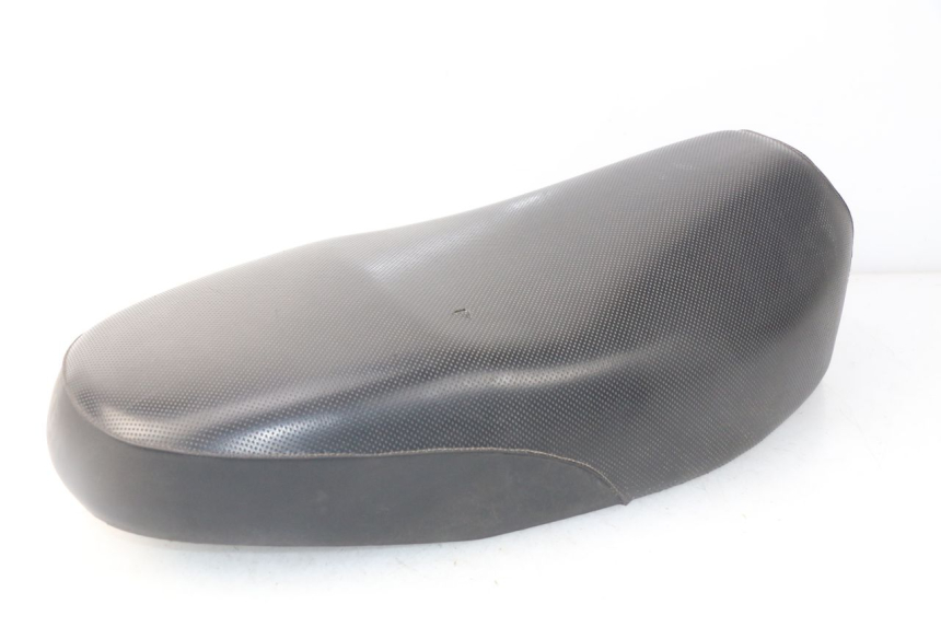 photo de SELLE MBK BOOSTER SPIRIT NAKED 50 (2004 - 2017) - Autre angle de vue