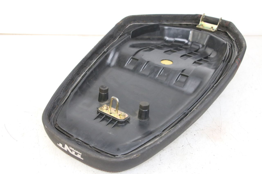 photo de SELLE TNT MOTOR BOSTON 4T 50 (2018 - 2025) - Zoom état d’usage