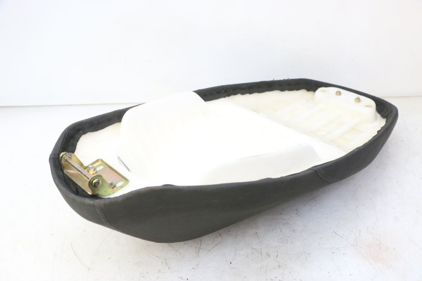 photo de SELLE MOTRON BREEZY 4T 50 (2021 - 2025) - Zoom état d’usage