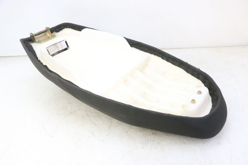 photo de SELLE MOTRON BREEZY 4T 50 (2021 - 2025) - Autre angle de vue