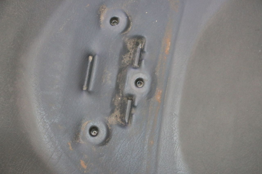 photo de SELLE SUZUKI BURGMAN 125 (2007 - 2014) - Aperçu profil
