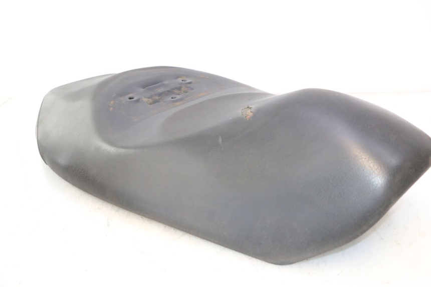 photo de SELLE SUZUKI BURGMAN 125 (2007 - 2014) - Points de fixation