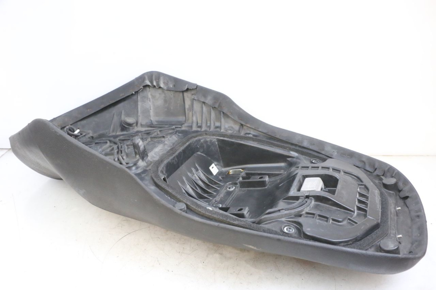 photo de SELLE SUZUKI BURGMAN EXECUTIVE ABS 650 (2006 - 2012) - Vue rapprochée