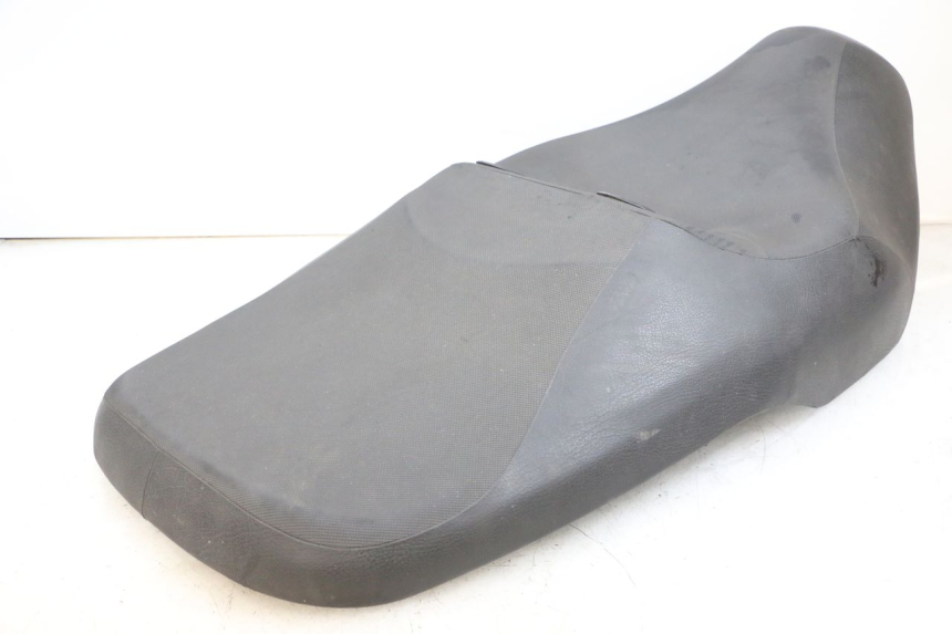 photo de SELLE SUZUKI BURGMAN EXECUTIVE ABS 650 (2006 - 2012) - Autre angle de vue