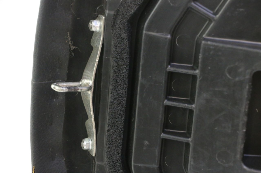 photo de SELLE SUZUKI BURGMAN EXECUTIVE ABS 650 (2006 - 2012) - Vue rapprochée