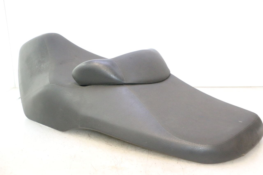 photo de SELLE SUZUKI BURGMAN EXECUTIVE ABS 650 (2006 - 2012) - Gros plan technique