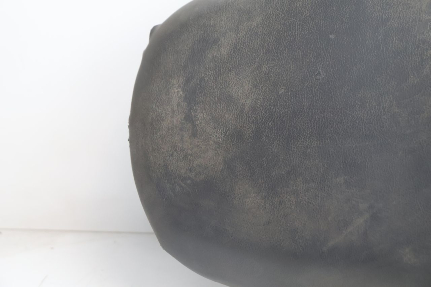photo de SELLE PEUGEOT BUXY 50 (1993 - 1998) - Détail de la pièce