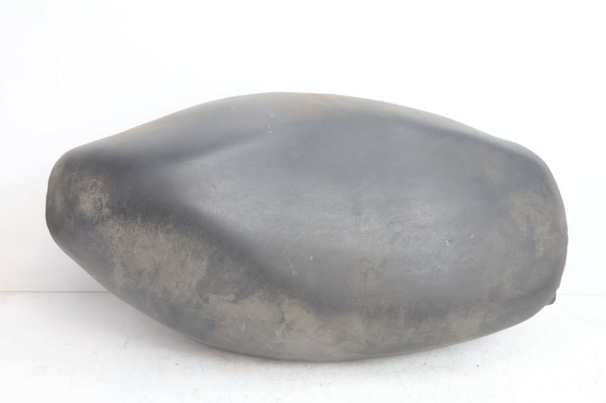 photo de SELLE PEUGEOT BUXY 50 (1993 - 1998) - Gros plan technique
