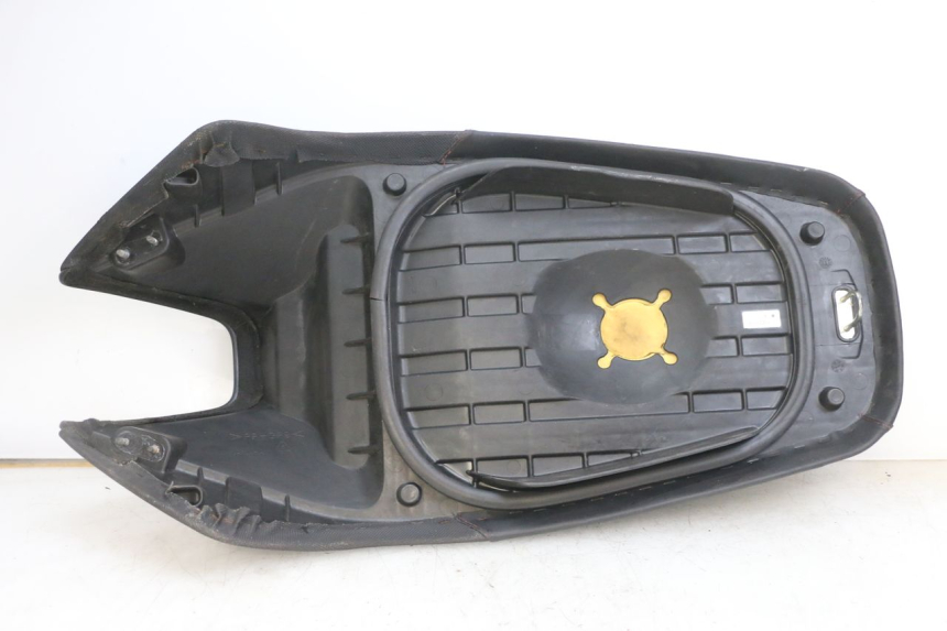 photo de SELLE YAMAHA BW'S BWS 125 (2010 - 2013) - Zoom état d’usage