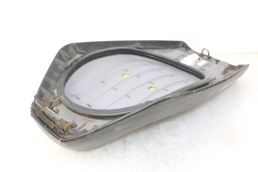 photo de SELLE YAMAHA BW'S 100 (1999 - 2002) - Gros plan technique