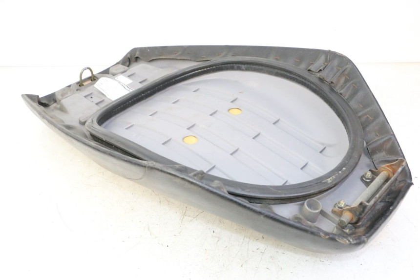 photo de SELLE YAMAHA BW'S 100 (1999 - 2002) - État de surface