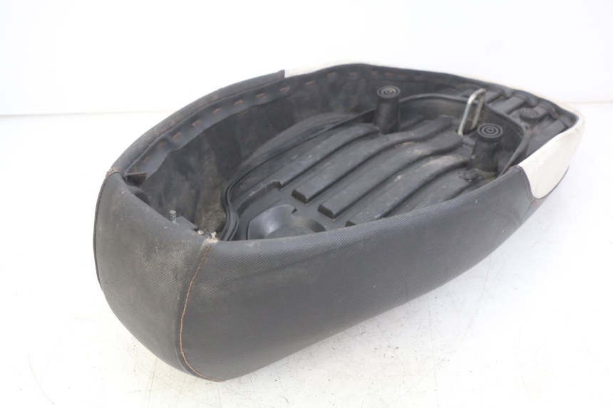 photo de SELLE YAMAHA BW'S EASY 50 (2013 - 2016) - Zoom composants