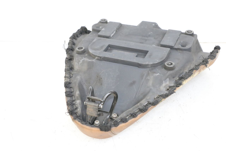 photo de SELLE BMW C1 125 (2000 - 2003) - Détail de la pièce