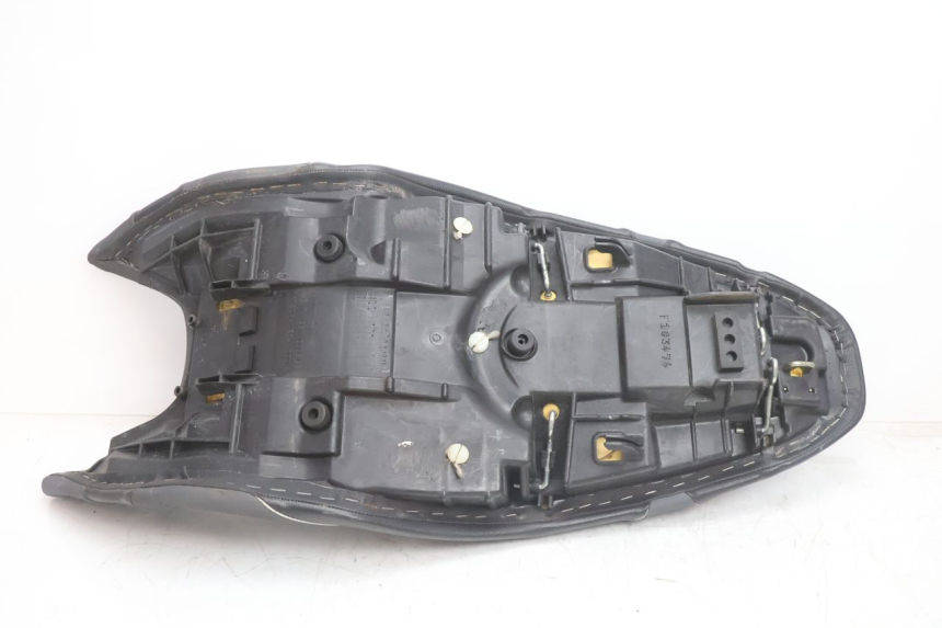 photo de SELLE HONDA CB F HORNET 600 (2005 - 2006) - Vue rapprochée