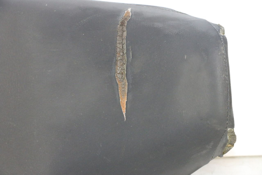 photo de SELLE HONDA CB TWO FIFTY 250 (1991 - 2002) - Détail de la pièce
