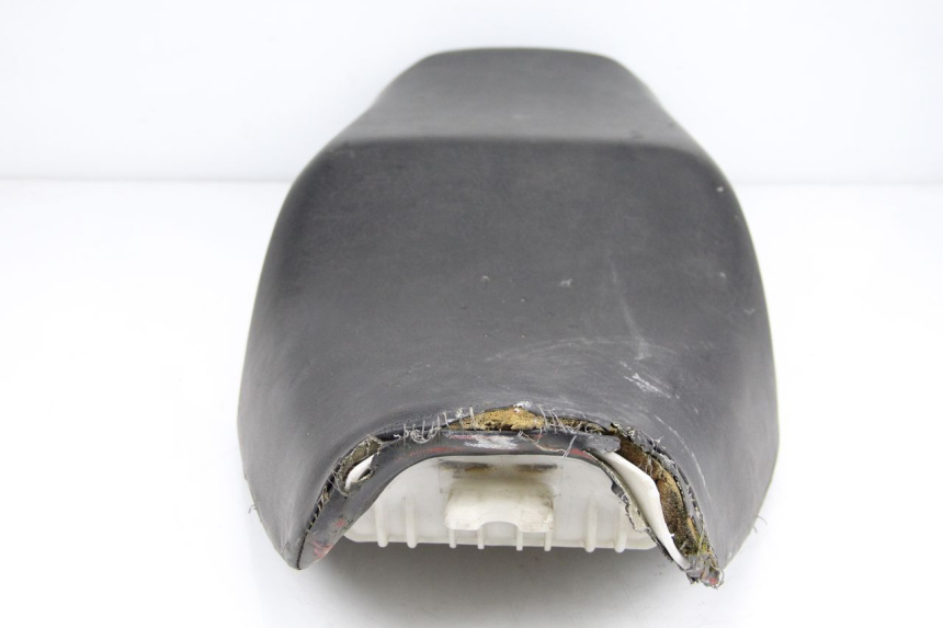 photo de SELLE HONDA CBR F SC21 1000 (1986 - 1992) - Gros plan technique