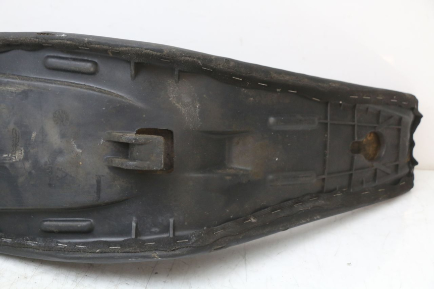 photo de SELLE SHERCO CITY CORP 125 (2003 - 2007) - Points de fixation