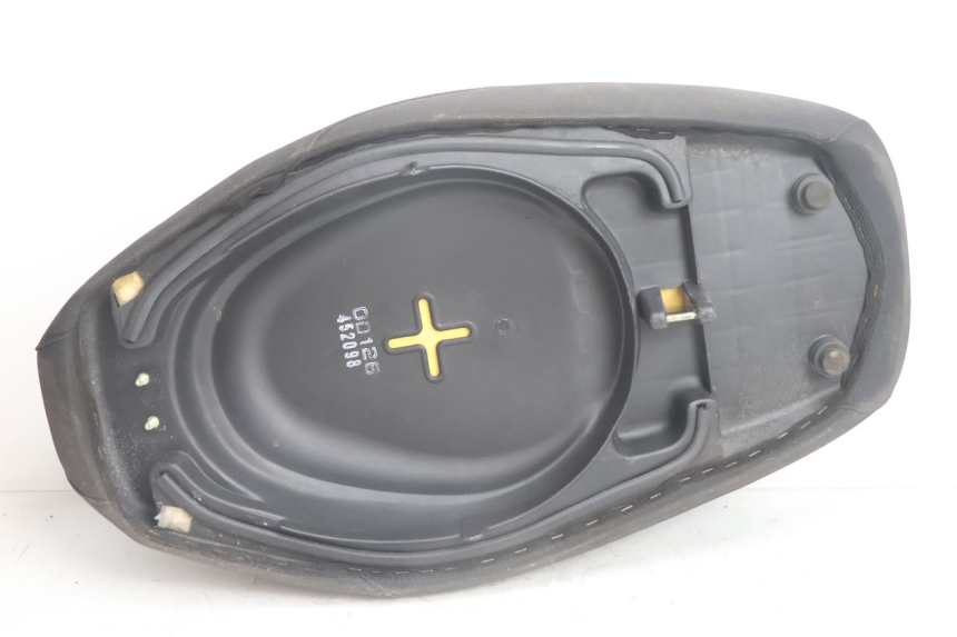 photo de SELLE TGB CITY RS 50 (2011 - 2016) - Marquages et références