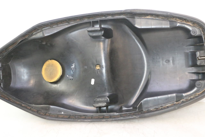 photo de SELLE PEUGEOT CITYSTAR 125 (2011 - 2017) - Marquages et références