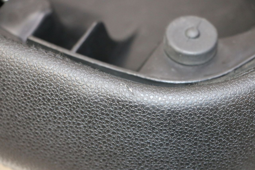 photo de SELLE PEUGEOT CITYSTAR 50 (2013 - 2017) - Marquages et références