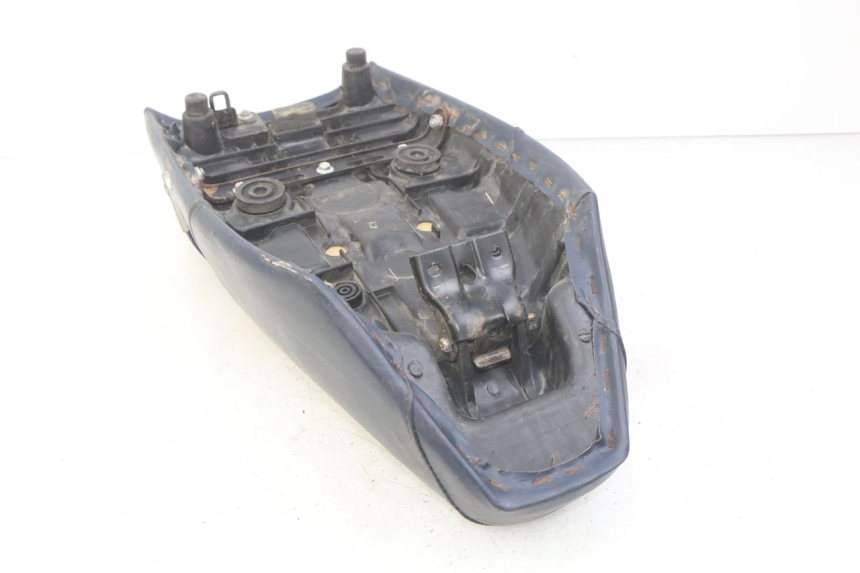 photo de SELLE SUZUKI CP 80 (1985 - 1996) - Zoom état d’usage